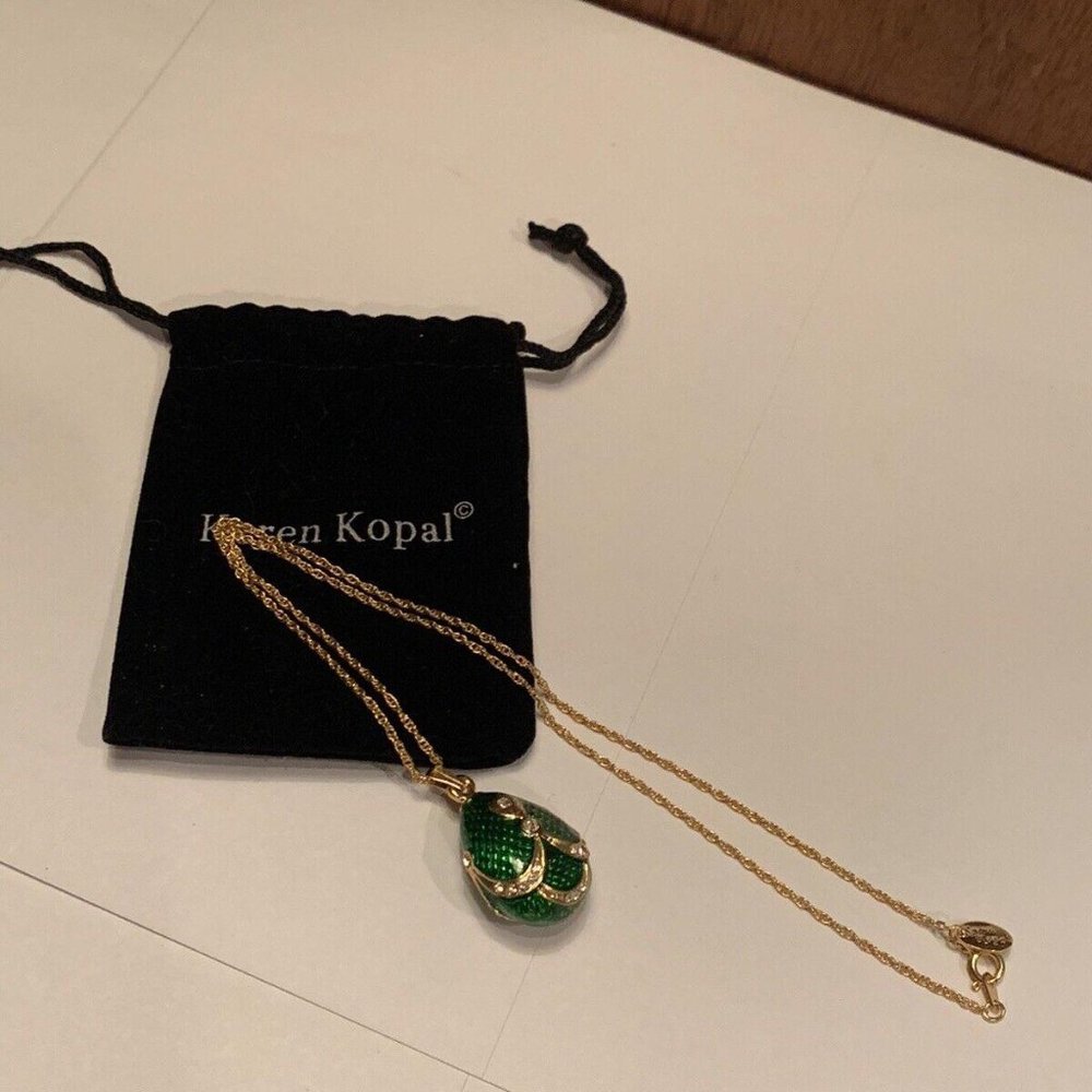 Keren Kopal Costume Necklace Gold Tone Enamel Green Egg Crystals New In Pouch - Picture 3 of 8